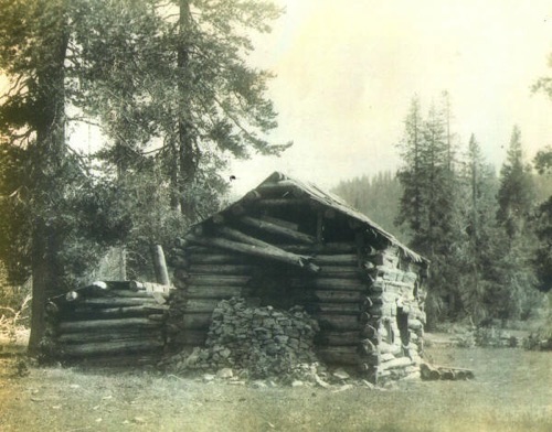 Christopher Lynch cabin built in 1877 - first cabin in the valley.